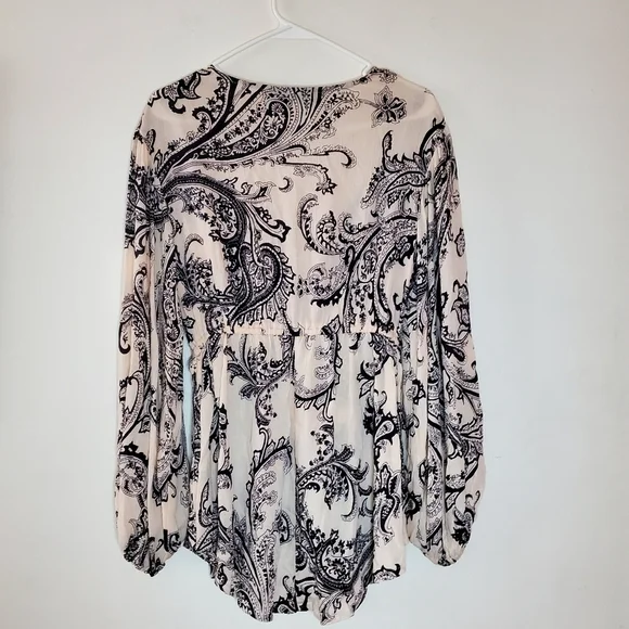 Blue Rain BoHo Paisley Print Flowy Top size medium - Picture 8 of 12